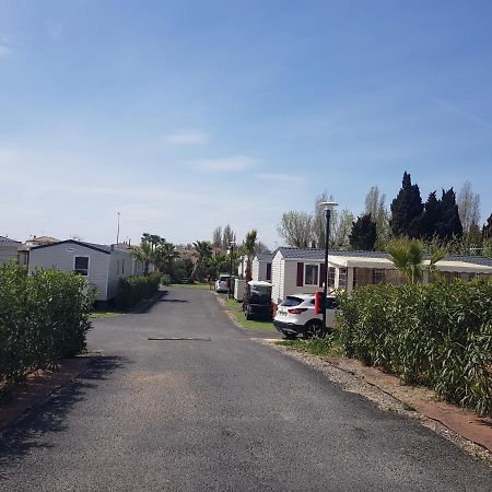 Mobil Home 8 Personnes Les Sables Du Midi Сериньян Экстерьер фото