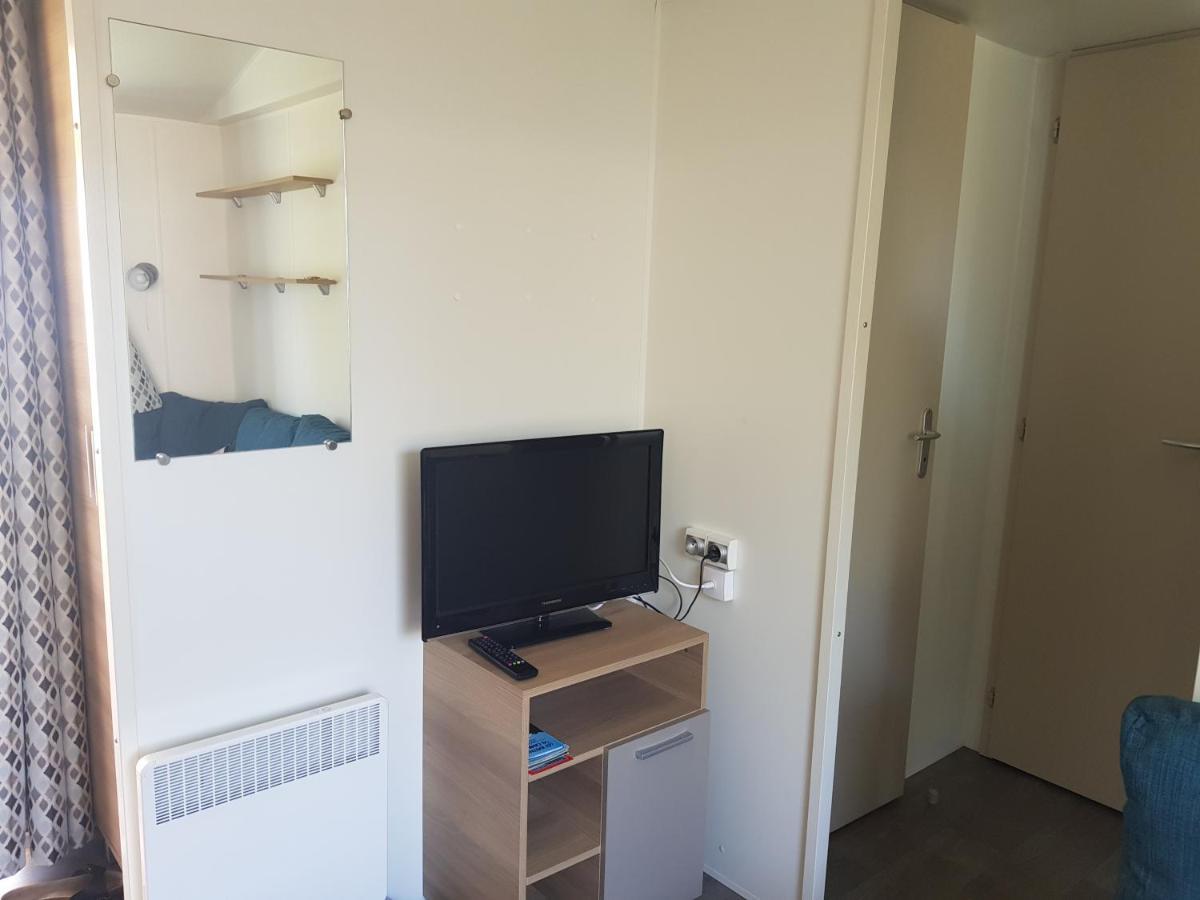 Mobil Home 8 Personnes Les Sables Du Midi Сериньян Экстерьер фото