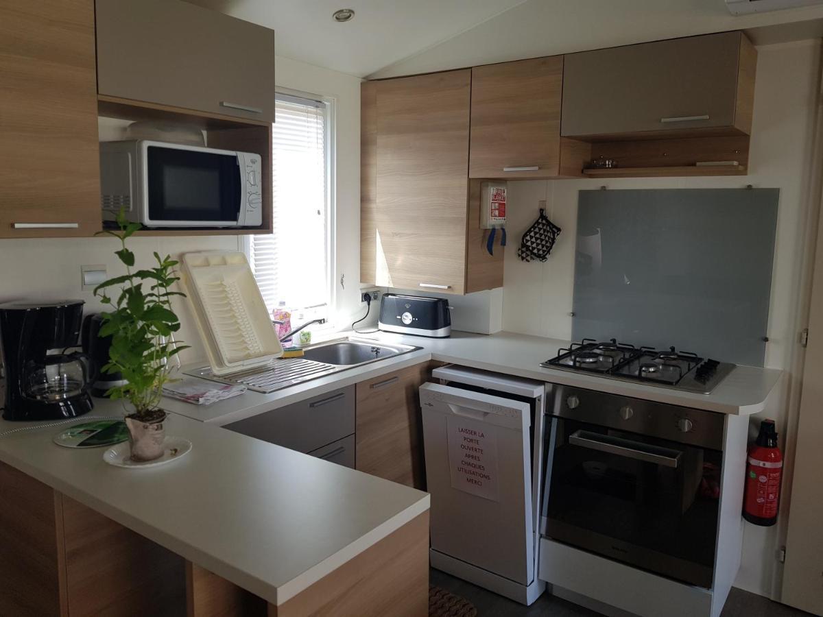 Mobil Home 8 Personnes Les Sables Du Midi Сериньян Экстерьер фото