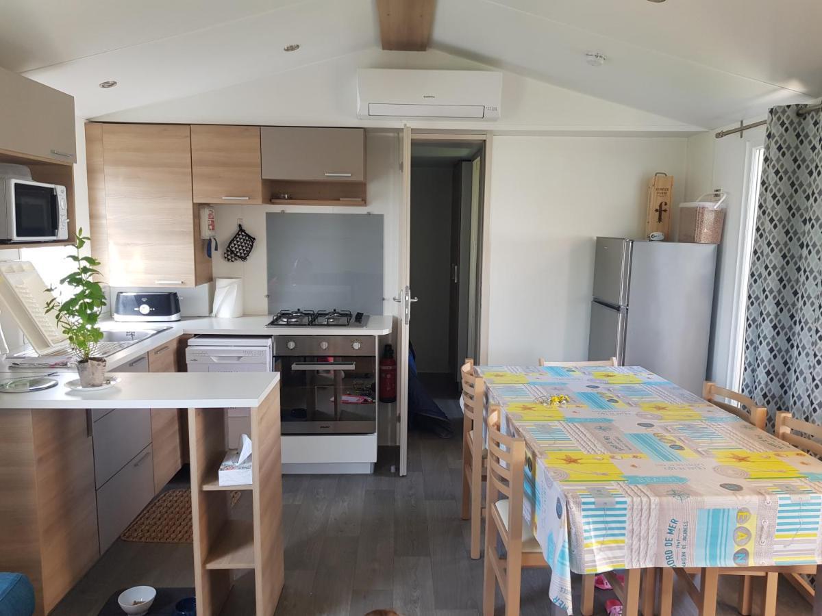 Mobil Home 8 Personnes Les Sables Du Midi Сериньян Экстерьер фото